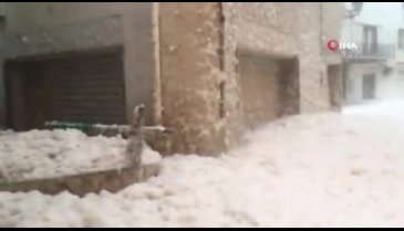 İspanya fırtınaya teslim oldu