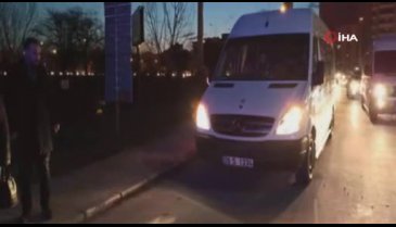 Bursa'da arızalanan servis aracını değiştiren şoföre tır çarptı
