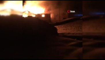 Ahırdaki hayvanlar yanmaktan son anda kurtarıldı