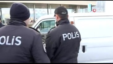 Bursa'da seyyar arzuhalci "arabamı bağlatmam" diye direndi
