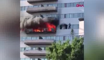 25 katlı binada yangın