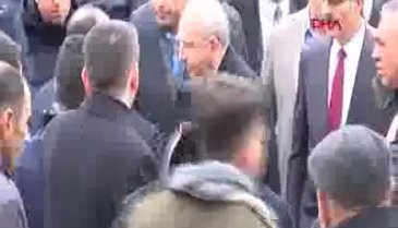 Kılıçdaroğlu açıklama yaparken deprem oldu