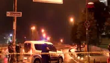 İBB önünde şüpheli paket paniğe neden oldu!
