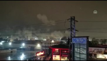 Fabrika yangını panik yarattı