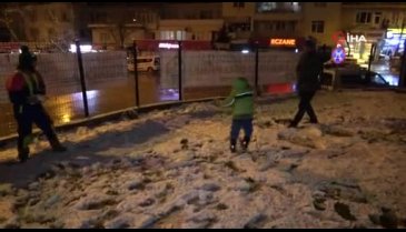 Bursa'da kar yağışı yüzünü göstermeye başladı!
