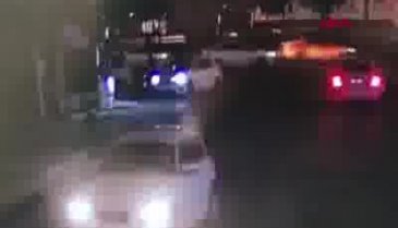 Makas tartışması: Önce aracına şişe attılar sonra darp ettiler
