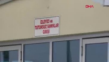 Tahliye edilen 'kedicikler' duruşma için Silivri'ye geldi