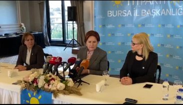 Akşener Bursa'da basın ile bir araya geldi