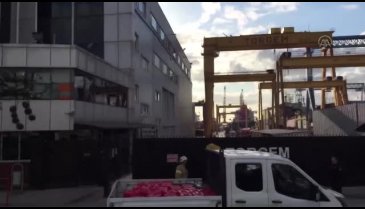 Tuzla'da gemide çıkan yangın söndürüldü