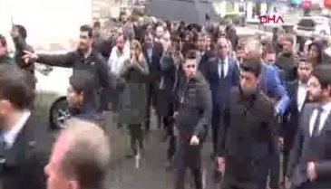 Barajın çatlaması nedeniyle köylüler tahliye ediliyor