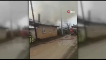 Bursa'da metruk evde yangın
