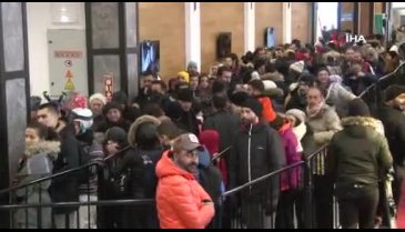 Bursa'da sise rağmen pistler doldu, teleferikte uzun kuyruklar oluştu
