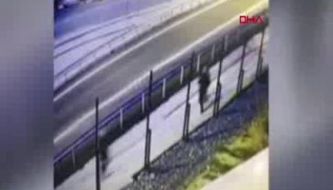 Suriyeli iş yeri sahibini silahla gasp eden iki şüpheli yakalandı