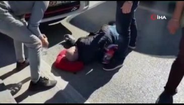 Bursa'da motosiklete çarpan araç sürücüsü kaçtı
