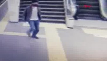 Metro istasyonunda polise saldırı!