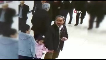 Sarılma bahanesiyle hasta kadını soydular