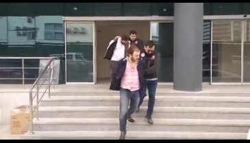 Bursa'da otomobilin motoruna zulalanmış uyuşturucu böyle bulundu