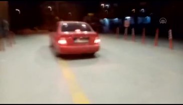 Bursa'da fenalaşan sürücüyü polis hastaneye yetiştirdi