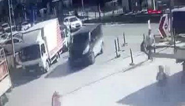 Adliyeden çıkarılan hırsızlık şüphelisi kaçırıldı