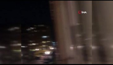 Vatandaşlar sağlık çalışanlarına balkonlardan destek verdi