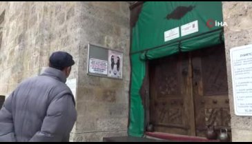 Bursa'nın simgesi Ulucami cuma vakti kapatıldı