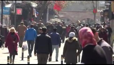 Bursalılar çarşıya akın etti