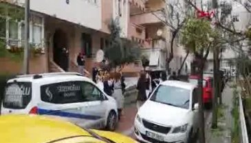 Bir grup koronavirüs dinlemedi, yol kapatıp halay çekti