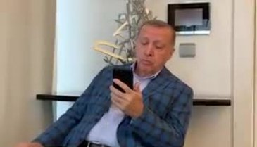 Cumhurbaşkanı Erdoğan, Granada'da okunan ezanı dinledi