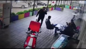 Maske kavgası! Canlarını hiçe saydılar, sandalyeler havada uçuştu