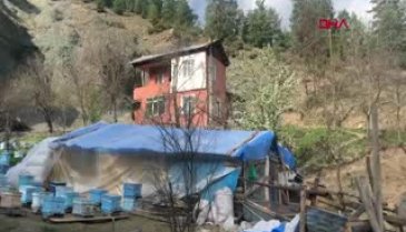 İşte selam veren o küçük kız