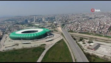 Bursa'da park halindeki otobüs ve metro vagonu havadan görüntülendi
