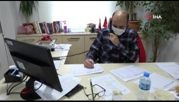 Bursa'da sokak sokak gezip ihtiyacı olanların yardımına koşuyorlar