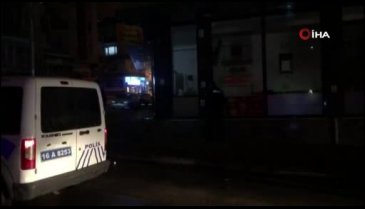Bursa'da dükkanının önüne park edilen motosiklete kızdı, ortalığı birbirine kattı