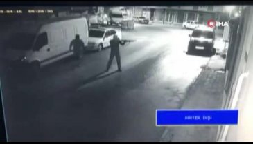 Bursa'da pompalı tüfekle iş yerini kurşunladılar, o anlar kameraya yansıdı