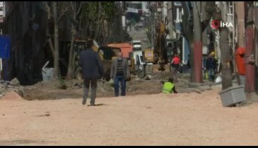 Bursa'da İpekçilik Caddesi sil baştan yenileniyor