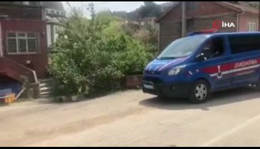 Bursa'da torun hasreti çeken anneanneye jandarmadan sürpriz