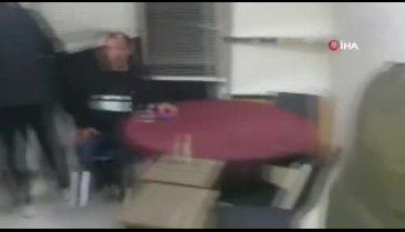 Bursa'da polis telsizi ile önlem alan kumarhaneye baskın