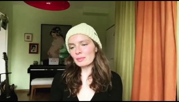 Nil Karaibrahimgil: "Koza zamanındayız"