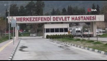 Hastaneden kaçmaya çalışan kişi dördüncü kattan atlayınca öldü