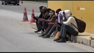 İstanbul'a yürürken Bursa'da polise yakalandılar