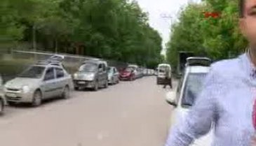 Bursa'da yasak öncesi kilometrelerce içme suyu kuyruğu