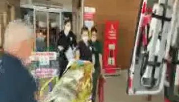 Bursa'da yanan otomobilden ağır yaralı kurtarılan Çınar'ın, hayati tehlikesi sürüyor