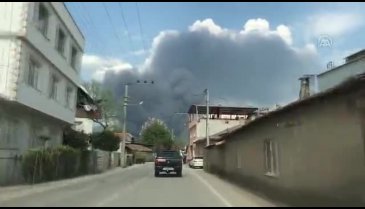 Bursa Gürsu'da soğuk hava deposunda yangın çıktı