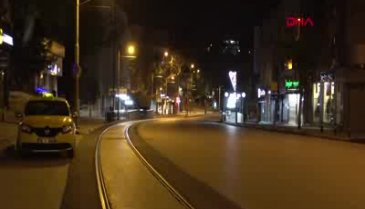 Sokağa çıkma kısıtlamasının başlamasıyla Bursa sessizliğe büründü