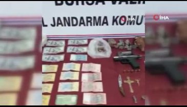 Bursa'da 112 acil servis yelekli tarihi eser kaçakçısı korona virüslü çıktı