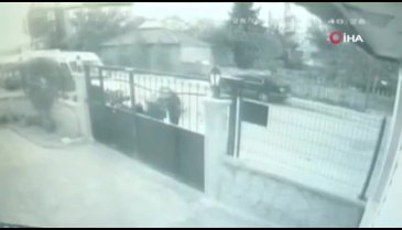 Yemek siparişi getiren kuryenin motorunu çaldılar