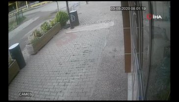 Bursa'da hırsız virüsü fırsat bildi, kafeyi soydu