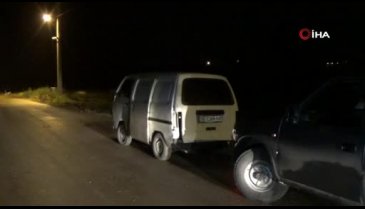 Bursa'da odun hırsızları aracı bırakıp kaçtı