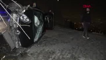 Bursa'da otomobil, hafif ticari araca çarpıp, takla attı!