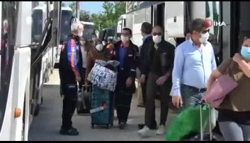 Bursa'da karantinası biten 437 vatandaş memleketlerine gönderildi